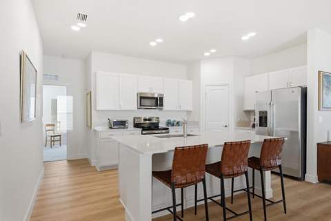 868 Bent Creek Drive, Fort Pierce FL - photo 11 of 46