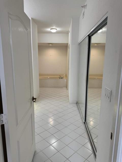 7715 Southampton Terrace #405, Tamarac FL - photo 22 of 45