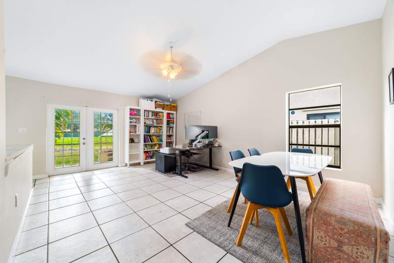 4 bedroom Single Family Residence at 1060 Cedar Creek Way, Shenandoah Section Four, Davie — photo 4