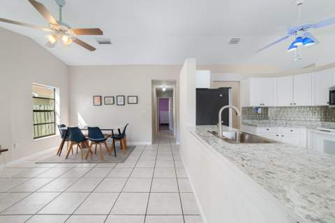 1060 Cedar Creek Way, Davie FL - photo 12 of 32