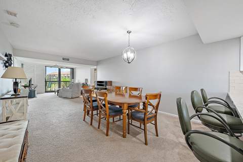 301 S Seas Drive #305, Jupiter FL - photo 10 of 23