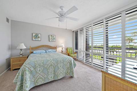 301 S Seas Drive #305, Jupiter FL - photo 12 of 23