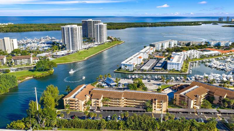 2 bedroom Condominium at 1036 Us Highway 1 #119, Marina Bay Condo, North Palm Beach — photo 3