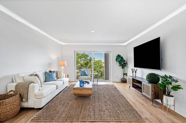 Tierra Del Mar Condo