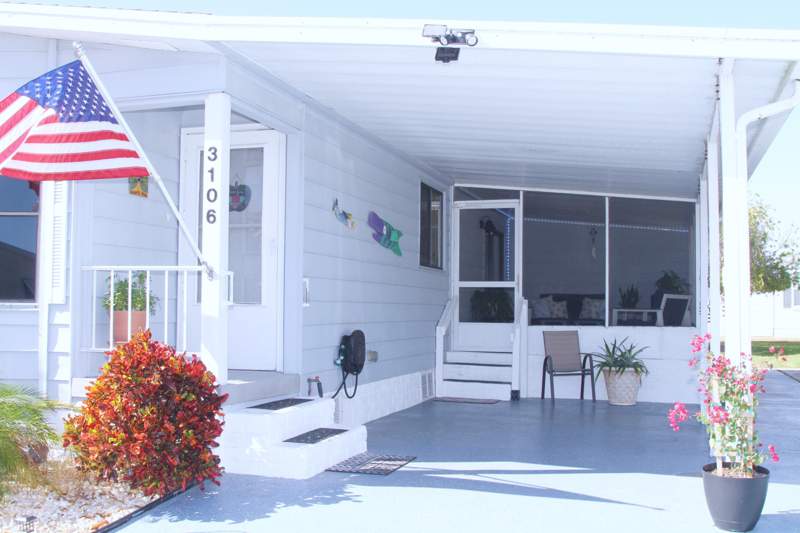 2 bedroom Manufactured Home at 3106 Crabwood Lane, Savannah Club, Port St. Lucie — photo 3