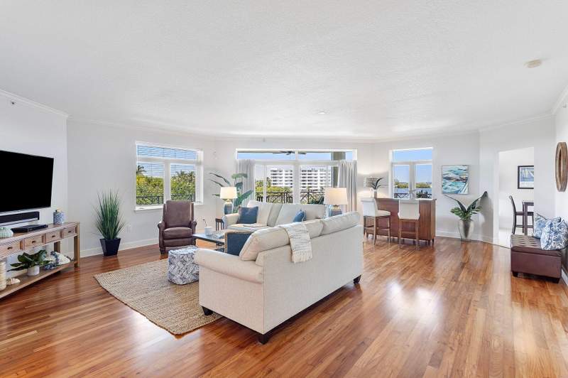 3 bedroom Condominium at 309 E Ocean Avenue #205, Olde Village Pointe, Lantana — photo 2