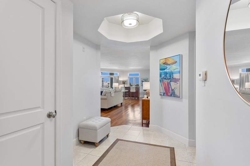 3 bedroom Condominium at 309 E Ocean Avenue #205, Olde Village Pointe, Lantana — photo 4