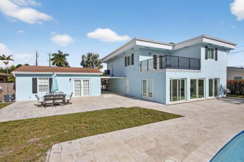 736 NE 34th Court, Oakland Park FL - photo 10 of 51