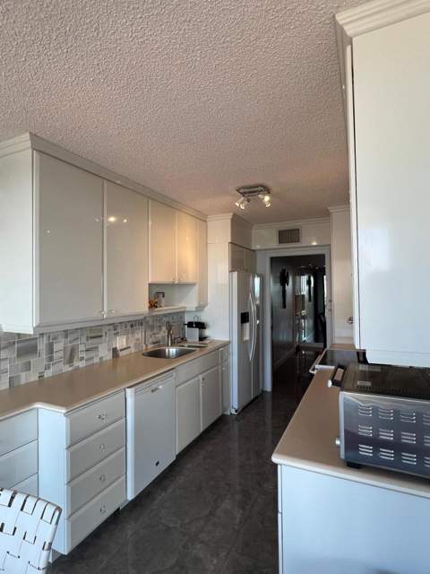 3400 N Ocean Drive #905, Singer Island FL - photo 8 of 38