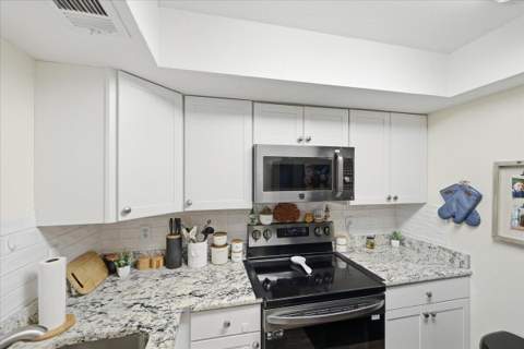 1506 SE Royal Green Circle #204, Port St. Lucie FL - photo 11 of 42