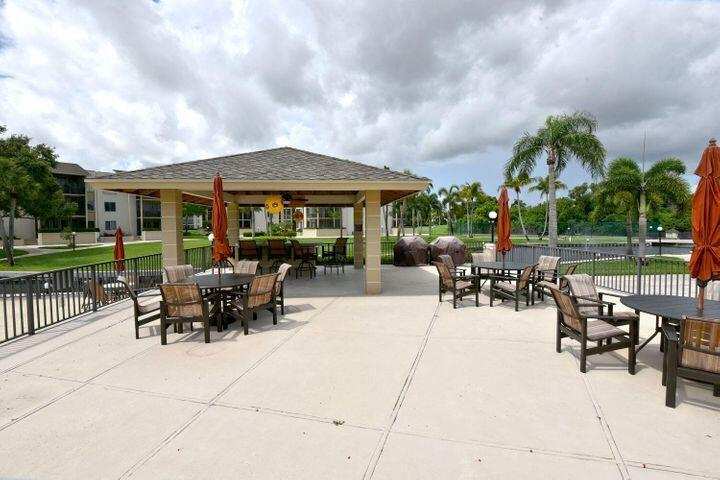 1 bedroom Condominium at 11811 Ave Of The Pga #2-1 C, Longwood Condominiums, Palm Beach Gardens — photo 1