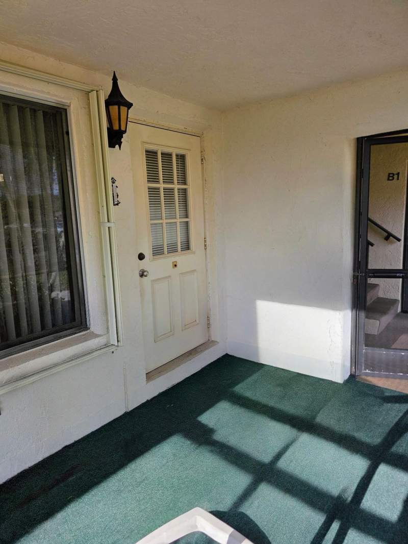 1 bedroom Condominium at 423 Pine Glen Lane #C-1, Pine Ridge South IV Condo, Greenacres — photo 3