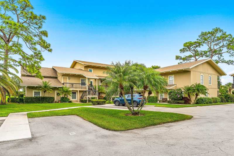 2 bedroom Condominium at 9179 SE Riverfront Terrace #F, Riverbend Condo, Jupiter — photo 1