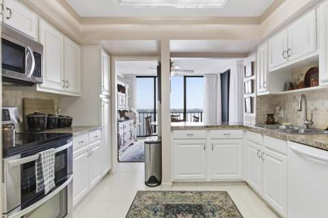 126 Lakeshore Drive #526, North Palm Beach FL - photo 13 of 32