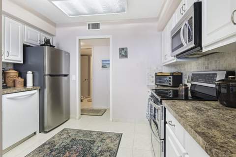 126 Lakeshore Drive #526, North Palm Beach FL - photo 14 of 32
