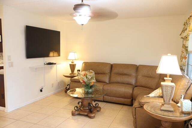 1 bedroom Condominium at 1011 Cornwall A #1011, Cornwall At Century Village Condo, Boca Raton — photo 1