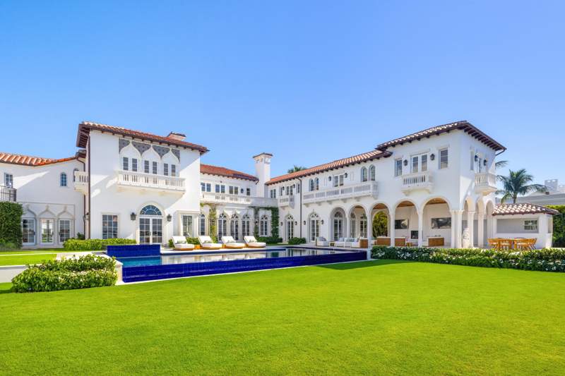 15 bedroom Single Family Residence at 800 S County Road, Lima Addition, Palm Beach — photo 5