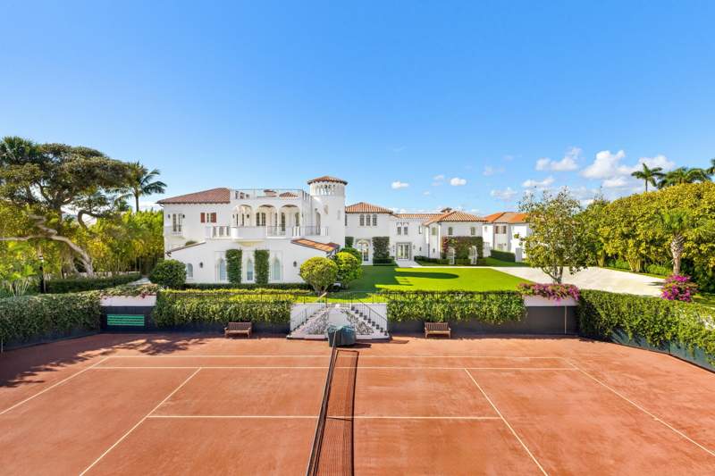 15 bedroom Single Family Residence at 800 S County Road, Lima Addition, Palm Beach — photo 4