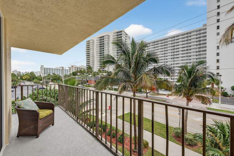 2 bedroom Condominium at 1009 N Ocean Boulevard #312, Tradewinds Of Pompano Condo, Pompano Beach — photo 2