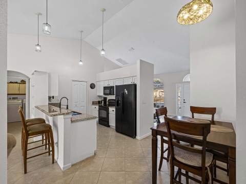 982 SW Worcester Lane, Port St. Lucie FL - photo 9 of 42