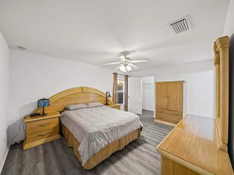 982 SW Worcester Lane, Port St. Lucie FL - photo 10 of 42