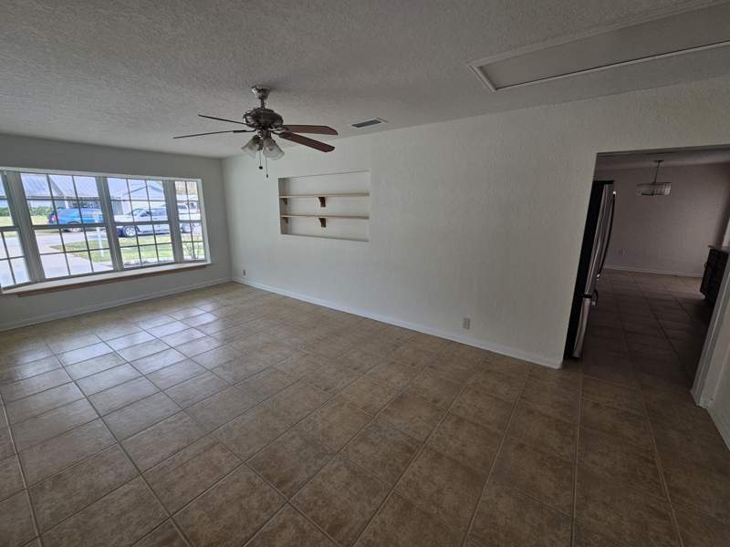 3 bedroom Single Family Residence at 7301 Cabana Lane, Lakewood Park Unit4, Fort Pierce — photo 5