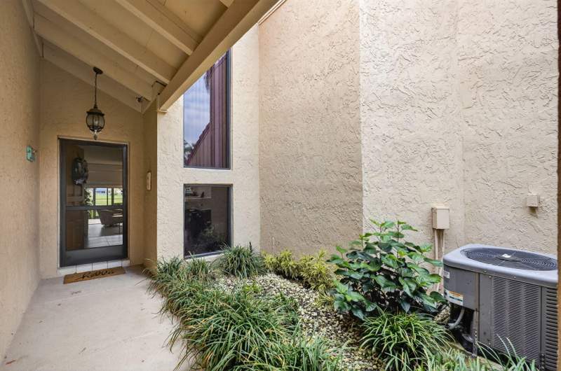 2 bedroom Townhouse at 830 Windermere Way, PGA Resort Community Pl Of Windermere Unit 1, Palm Beach Gardens — photo 3