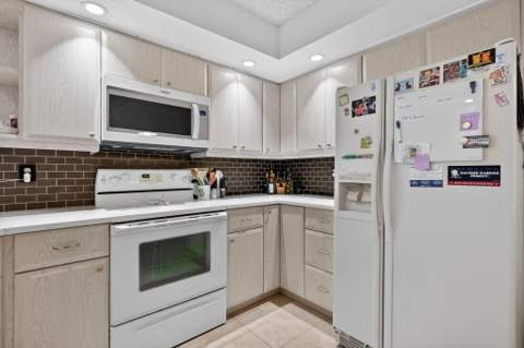 830 Windermere Way, Palm Beach Gardens FL - photo 14 of 41