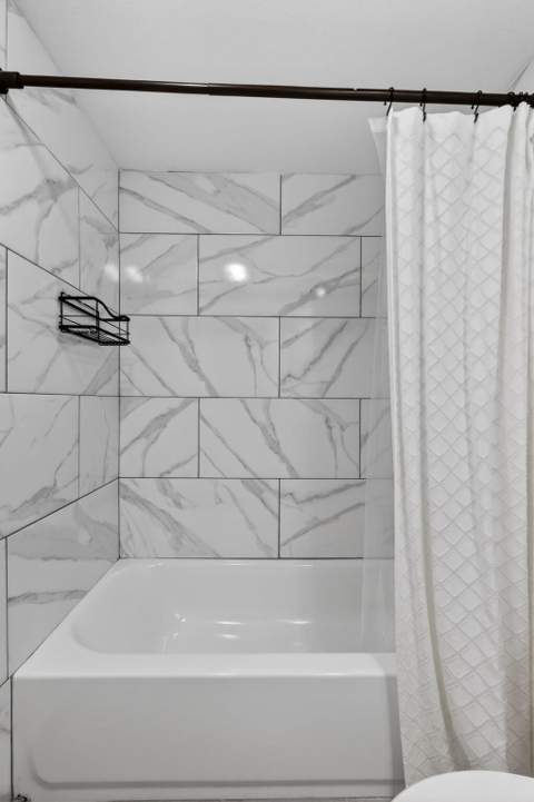 545 Oaks Lane #409, Pompano Beach FL - photo 19 of 25