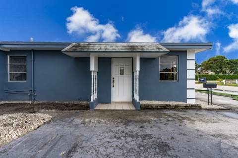 945 Miner Road, Lake Worth FL - photo 13 of 103