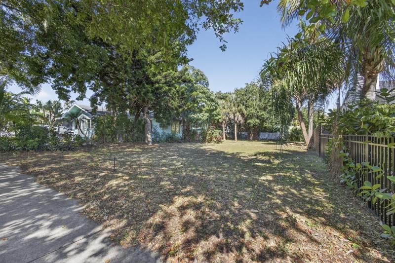 0 bedroom Single Family Residence at 427 32nd Street, Old Northwood Historic District, West Palm Beach — photo 5