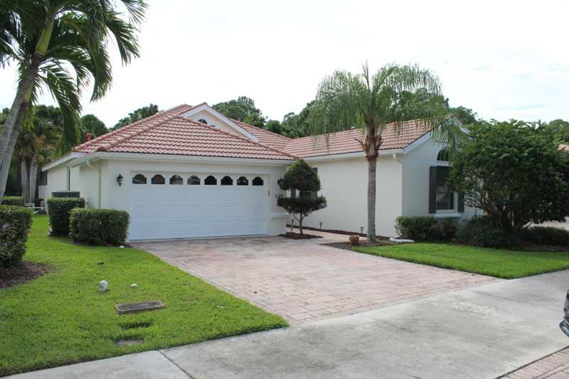 4 bedroom Single Family Residence at 639 SW Lake Charles Circle, Lake Charles Phase 2E, Port St. Lucie — photo 1