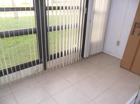 681 S Hollybrook Drive #105, Pembroke Pines FL - photo 18 of 34