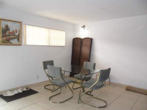 681 S Hollybrook Drive #105, Pembroke Pines FL - photo 17 of 34