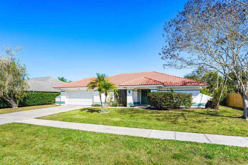 3 bedroom Single Family Residence at 2057 Amesbury Circle, Greenview Shores 2 Of Wellington, Wellington — photo 3