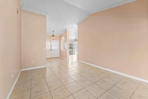 2057 Amesbury Circle, Wellington FL - photo 8 of 33