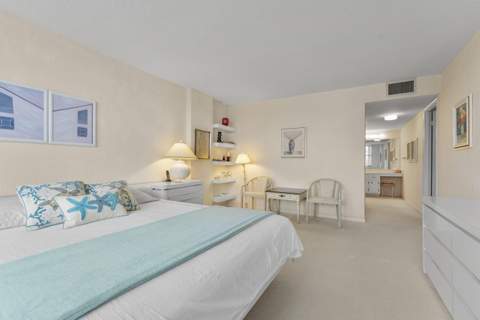 1149 Hillsboro Mile #1008, Hillsboro Beach FL - photo 23 of 52