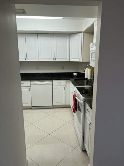 18081 SE Country Club Drive #7-69, Jupiter FL - photo 23 of 24