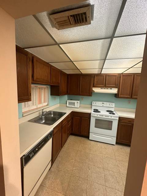 1100 NW 87th Avenue #405, Coral Springs FL - photo 11 of 31
