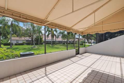 61 Edinburgh Drive, Palm Beach Gardens FL - photo 10 of 39