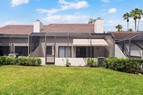 61 Edinburgh Drive, Palm Beach Gardens FL - photo 13 of 39