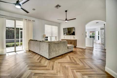 112 Cocoplum Circle, Royal Palm Beach FL - photo 8 of 36