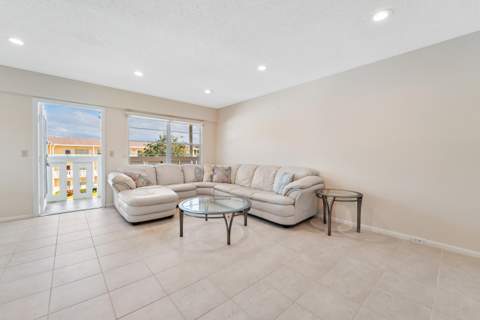 200 Dorset E, Boca Raton FL - photo 7 of 41