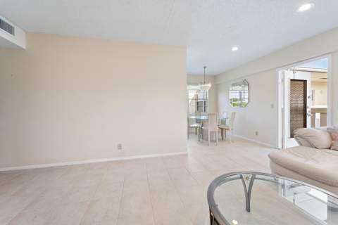 200 Dorset E, Boca Raton FL - photo 6 of 41
