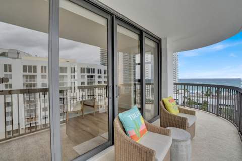 1361 S Ocean Boulevard #Phb9, Pompano Beach FL - photo 13 of 42