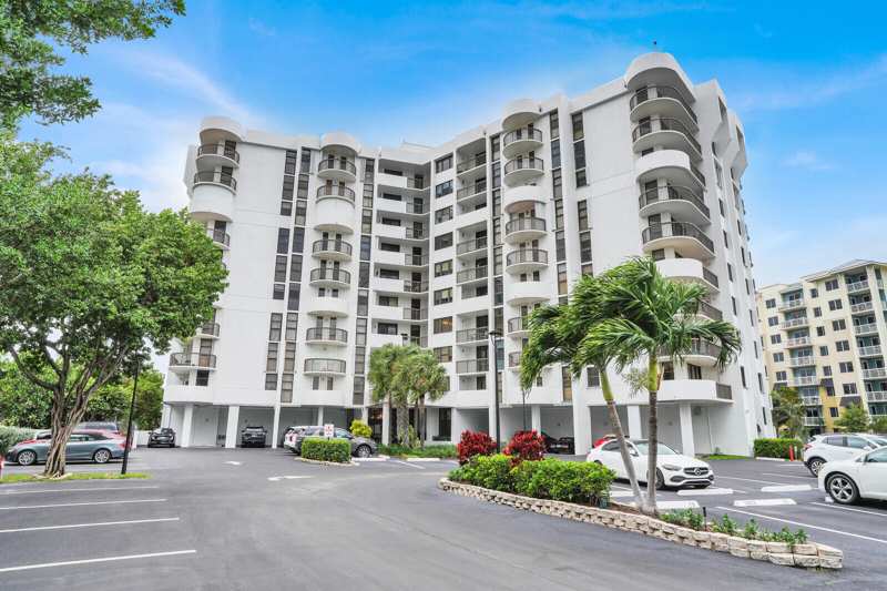 2 bedroom Condominium at 1361 S Ocean Boulevard #Phb9, Renaissance III, Pompano Beach — photo 1