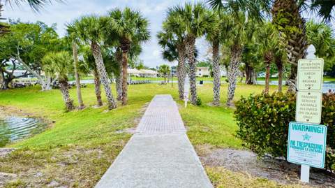 164 Kent #J, West Palm Beach FL - photo 10 of 39