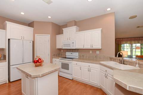3225 Scarlet Tanager Court, Port St. Lucie FL - photo 16 of 76
