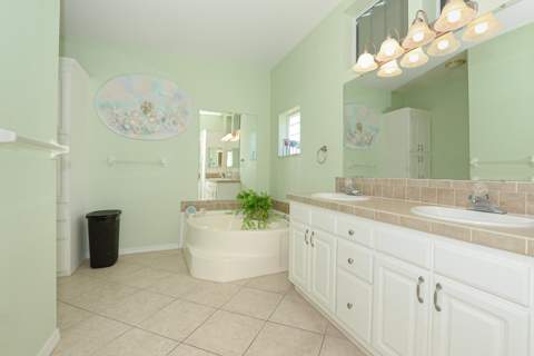 3225 Scarlet Tanager Court, Port St. Lucie FL - photo 24 of 76