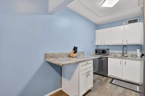 262 Ventnor R, Deerfield Beach FL - photo 8 of 57